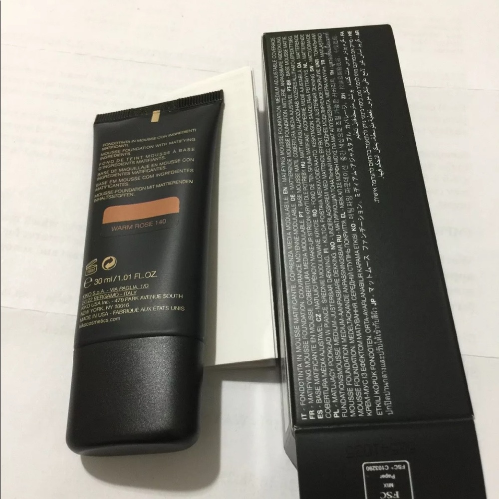 KIKO Milano *Mat Mousse Foundation* WR140 30ML
